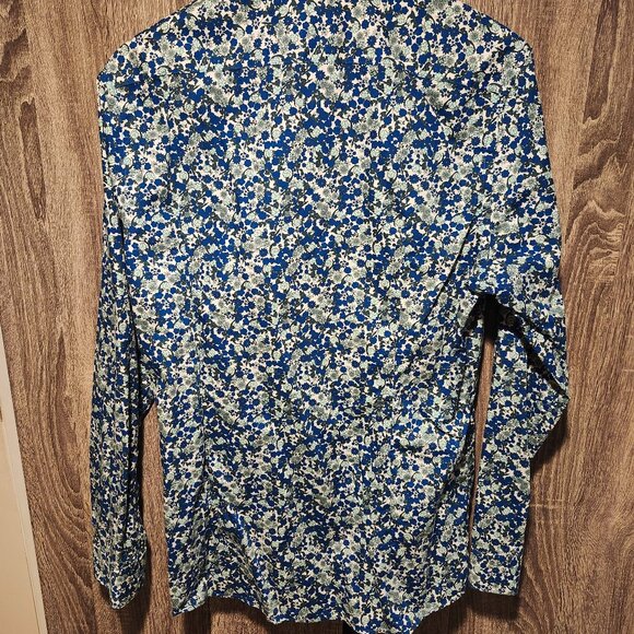 RW&CO Blue Floral Button Front Shirt - Picture 4 of 7